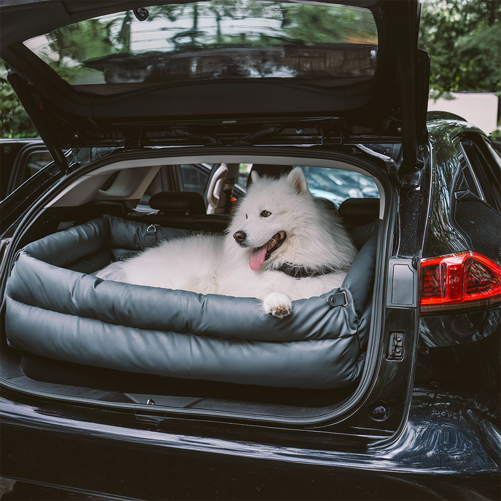Grand lit rehausseur de siège d'auto pour chien en simili cuir de luxe - Urban Voyager