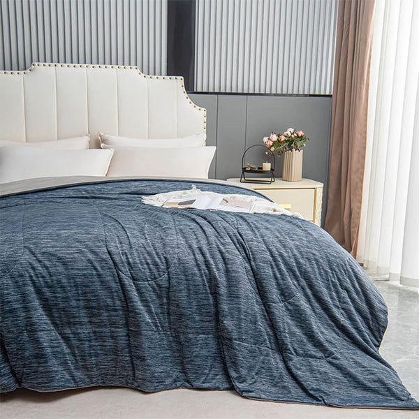 Skin-Friendly Breathable Lightweight Cooling Comforter for Deep Sleep
